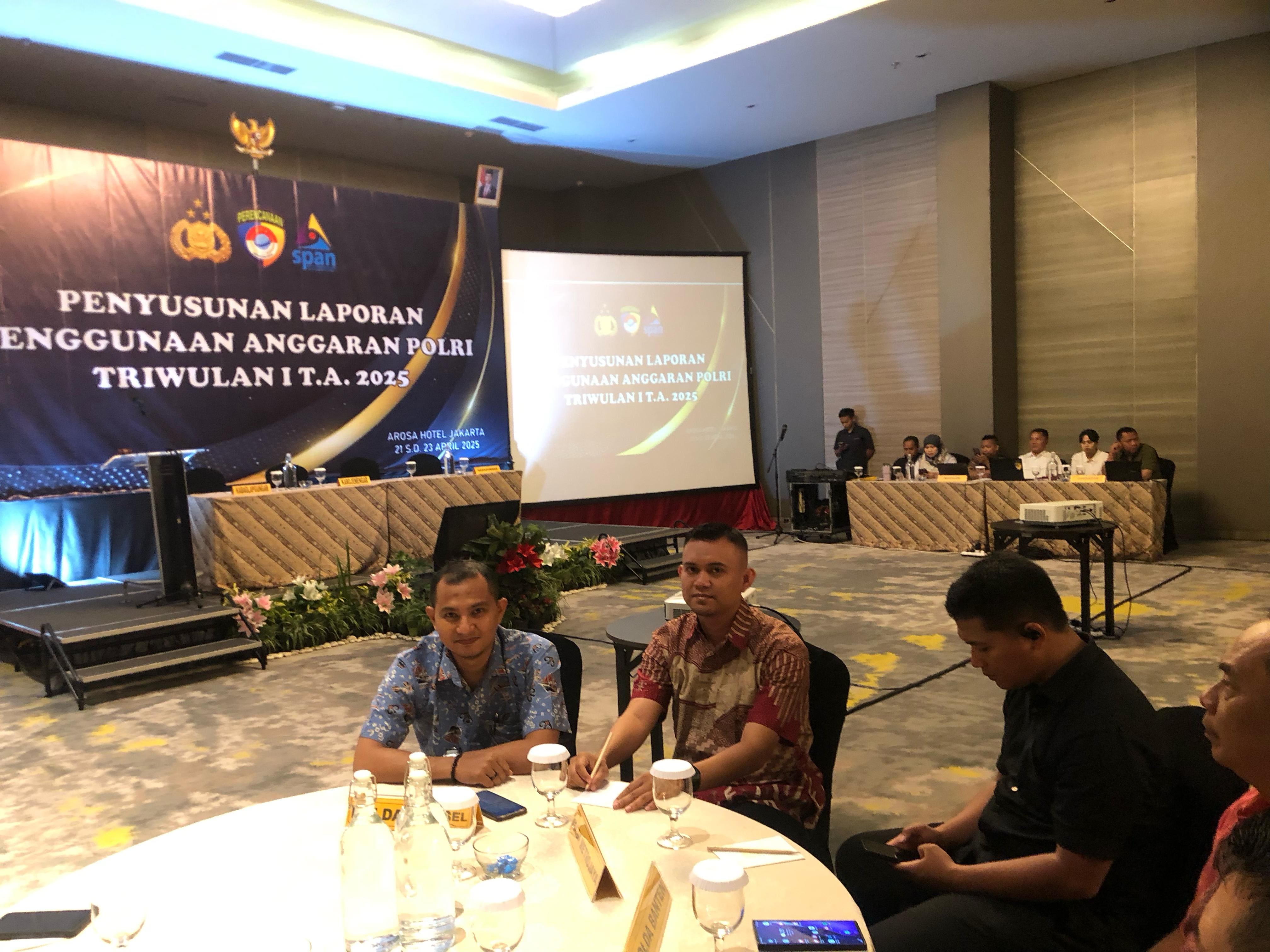 Personal bagdalprogar birorena polda sulsel menghadiri kegiatan rapat penyusunan laoran penggunaan anggaran polri TW I TA 2025 di Jakarta
