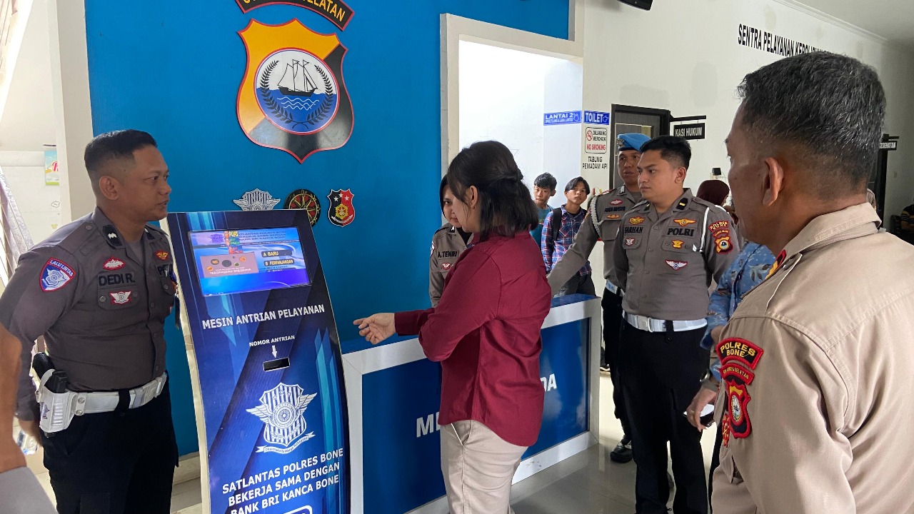 TINGKATKAN KUALITAS PELAYANAN, BAG RBP RORENA POLDA SULSEL DAMPAINGI TIM PEKPPP MABES POLRI DI POLRES BONE