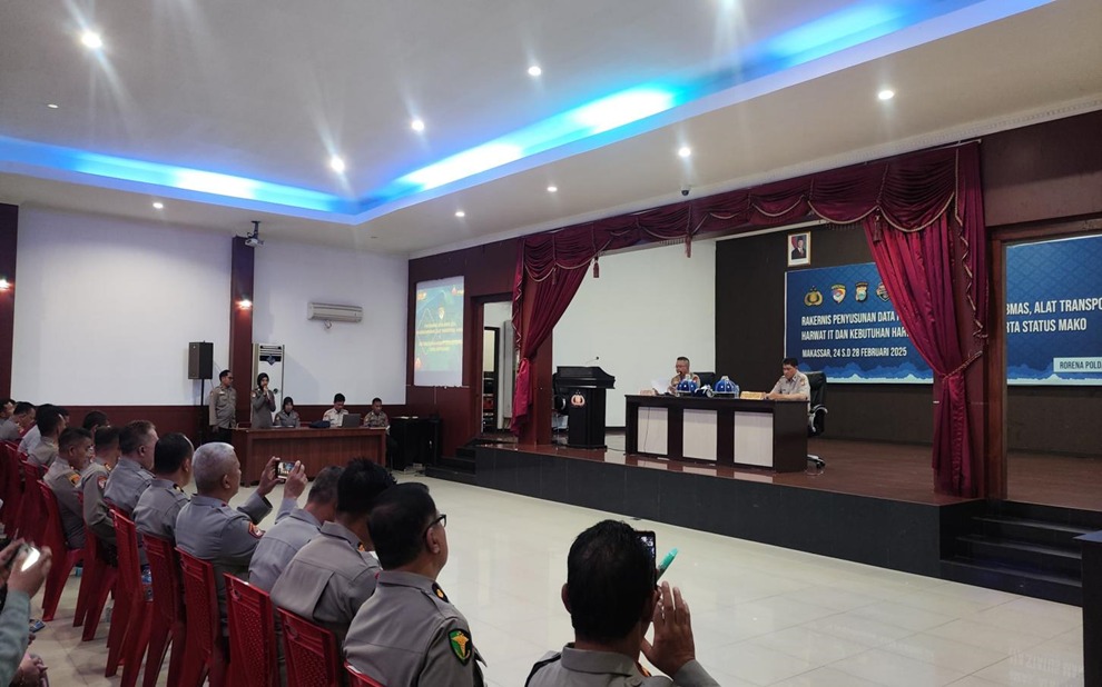 Bag Renprogar Birorena Polda Sulsel Melaksanakan Rakernis Penyusunan Data Kasus, LTGA, Bhabinkamtibmas, Alat Tranportasi, Harwat IT Dan Kebutuhan Harwat IT, Kondisi Mako Serta Status Mako.